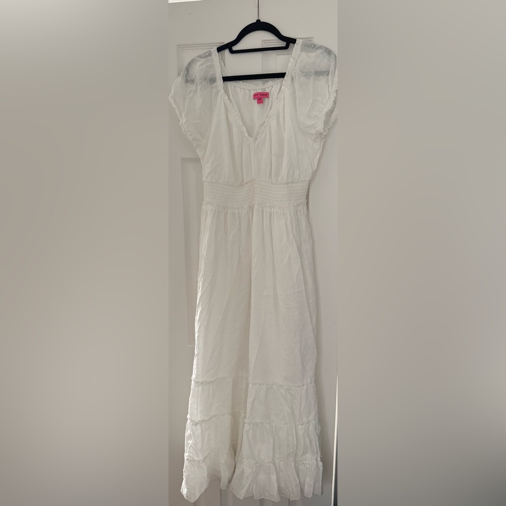 Betsey Johnson Cotton Clip Dot
Smocked Puff Sleeve Optic White Midi Dress